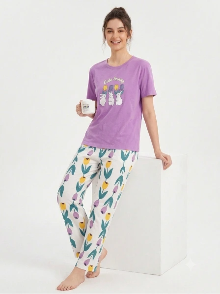 Women’s Lavender Jersey T-Shirt & Floral Printed Lounge Pants Co-Ord Set – Cute Bunny Print